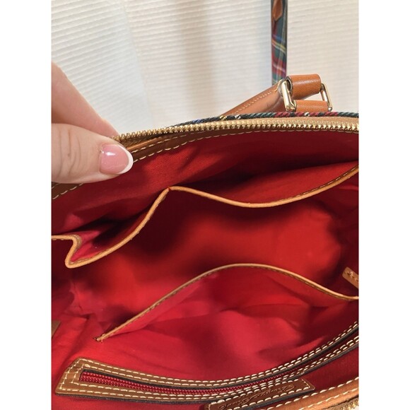 Dooney & Bourke Medium Double Zip Black Tartan Plaid Hand Bag Purse With Strap - Picture 14 of 16